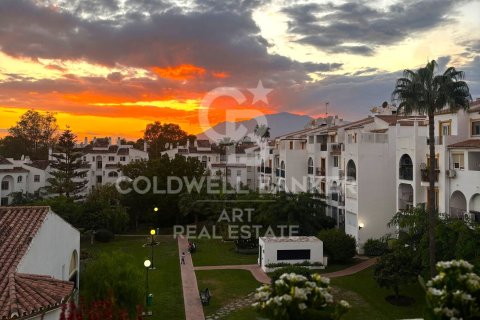 Продажа пентхауса в Эстепона, Малага, Испания 2 спальни, 90м2 №157632 - фото 22