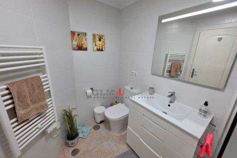 Apartment for sale in Los Alcazares, Murcia, Spain 3 bedrooms, No. 193415 - photo 17
