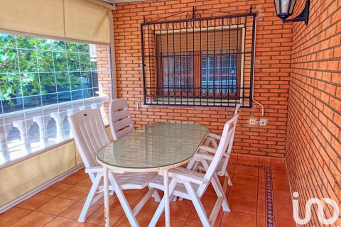 Hus till salu i San Vicente del Raspeig, Alicante, Spanien 6 sovrum, 345 kvm. Nr. 154242 - foto 19