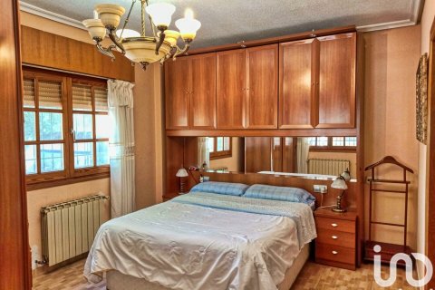 Hus till salu i San Vicente del Raspeig, Alicante, Spanien 6 sovrum, 345 kvm. Nr. 154242 - foto 13