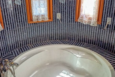 Hus till salu i San Vicente del Raspeig, Alicante, Spanien 6 sovrum, 345 kvm. Nr. 154242 - foto 11