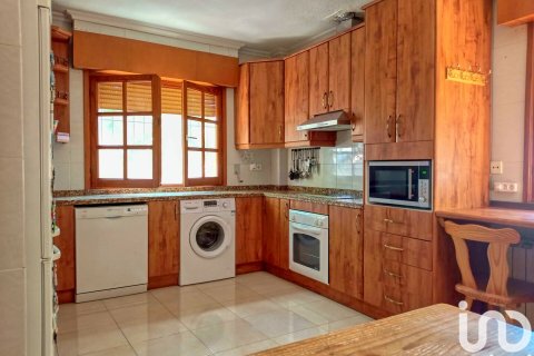 Hus till salu i San Vicente del Raspeig, Alicante, Spanien 6 sovrum, 345 kvm. Nr. 154242 - foto 9