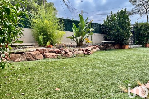 Dom w Corbera de Llobregat, Barcelona, Hiszpania 4 sypialnie, 245 mkw. nr 154245 – zdjęcie 4