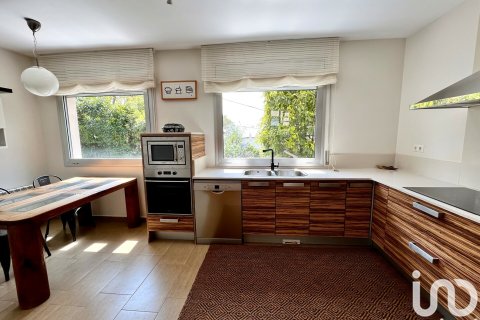 Dom w Corbera de Llobregat, Barcelona, Hiszpania 4 sypialnie, 245 mkw. nr 154245 – zdjęcie 7