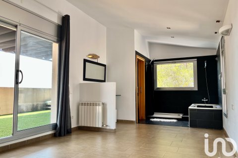 Dom w Corbera de Llobregat, Barcelona, Hiszpania 4 sypialnie, 245 mkw. nr 154245 – zdjęcie 15