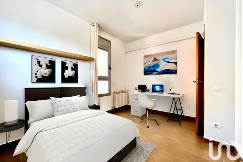 Dom w Corbera de Llobregat, Barcelona, Hiszpania 4 sypialnie, 245 mkw. nr 154245 – zdjęcie 11