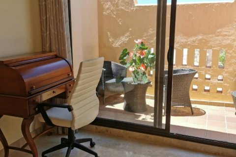 Apartment à vendre à Castillo de la Duquesa, Malaga, Espagne, 3 chambres, 194 m2 No. 154240 - photo 16