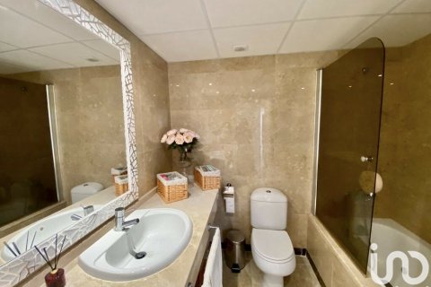 Apartment à vendre à Castillo de la Duquesa, Malaga, Espagne, 3 chambres, 194 m2 No. 154240 - photo 14