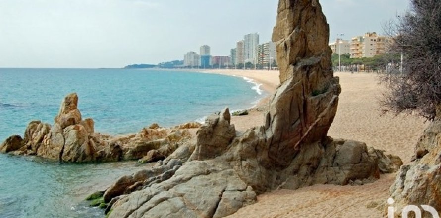 Penthouse w Castell-Platja d'Aro, Girona, Hiszpania 4 sypialnie, 127 mkw. nr 154244