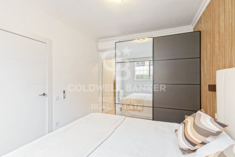Apartamento en venta en Barcelona, España 4 dormitorios, 111 m2 No. 157294 - foto 4