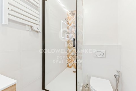 Apartment à vendre à Barcelona, Espagne, 4 chambres, 111 m2 No. 157294 - photo 6