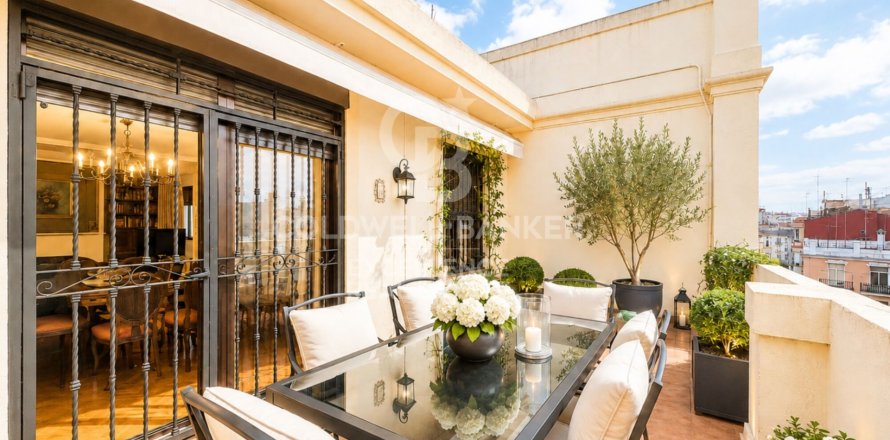Attico a Valencia, Spagna 4 camere da letto, 159 mq. N° 157293