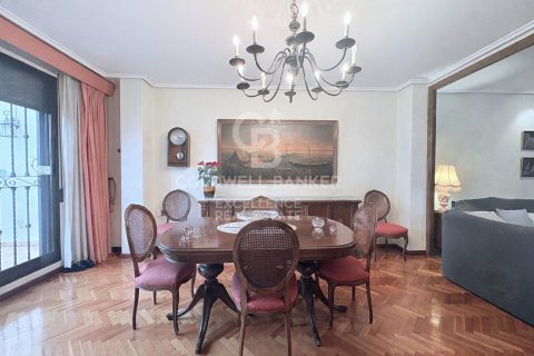 Penthouse for sale in Valencia, Spain 4 bedrooms, 159 sq.m. No. 157293 - photo 4