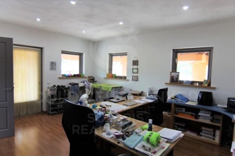 Hus till salu i Pedreguer, Alicante, Spanien 5 sovrum, 570 kvm. Nr. 157289 - foto 13