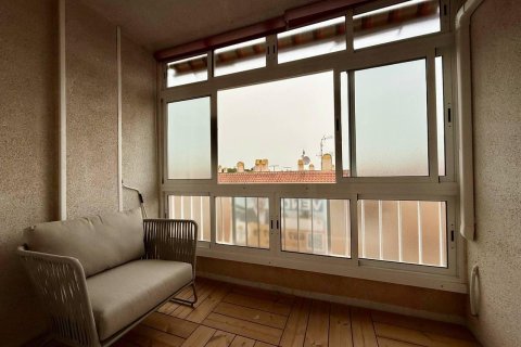 Lägenhet till salu i Torrevieja, Alicante, Spanien 2 sovrum, 64 kvm. Nr. 165904 - foto 21