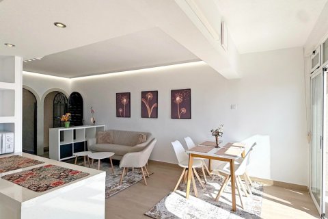 Apartamento en venta en Torrevieja, Alicante, España 1 dormitorio, 50 m2 No. 149302 - foto 8