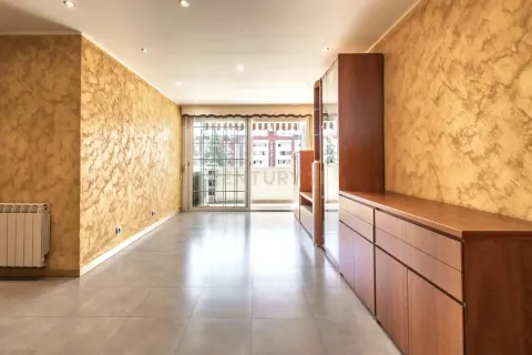 Apartment à vendre à Sant Joan Despi, Barcelona, Espagne, 4 chambres, 129 m2 No. 181319 - photo 3