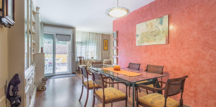 Apartment à Sant Feliu de Llobregat, Barcelona, Espagne 3 chambres, 104 m2 No. 181323