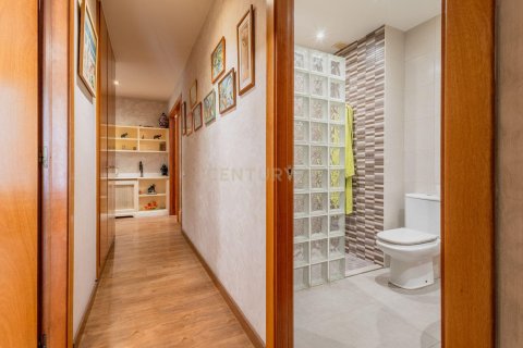 Apartment à vendre à Sant Feliu de Llobregat, Barcelona, Espagne, 3 chambres, 104 m2 No. 181323 - photo 14