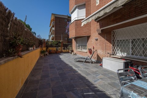 Apartment à vendre à Sant Feliu de Llobregat, Barcelona, Espagne, 3 chambres, 104 m2 No. 181323 - photo 3