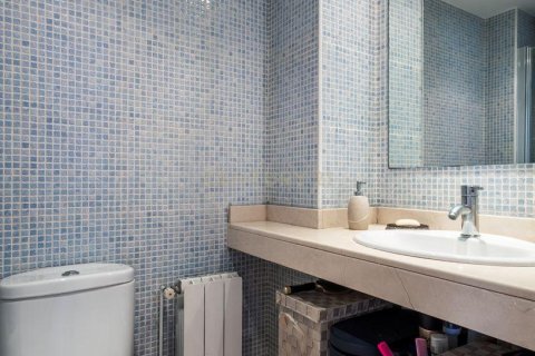Сasa en venta en Sant Joan Despí, Barcelona, España 4 dormitorios, 219 m2 No. 181324 - foto 24