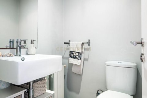 Сasa en venta en Sant Joan Despí, Barcelona, España 4 dormitorios, 219 m2 No. 181324 - foto 18