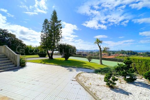 House for sale in Sanxenxo, Pontevedra, Spain 4 bedrooms, 772 sq.m. No. 160133 - photo 12