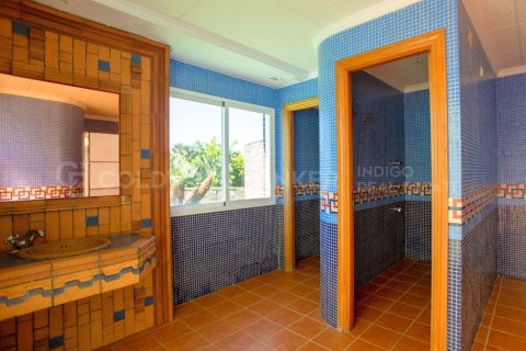 House for sale in Sanxenxo, Pontevedra, Spain 4 bedrooms, 772 sq.m. No. 160133 - photo 25