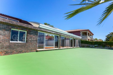 House for sale in Sanxenxo, Pontevedra, Spain 4 bedrooms, 772 sq.m. No. 160133 - photo 8
