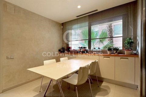 Lägenhet till salu i Barcelona, Spanien 5 sovrum, 400 kvm. Nr. 160131 - foto 3