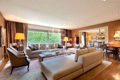 Apartament w Barcelona, Hiszpania 5 sypialni, 400 mkw. nr 160131