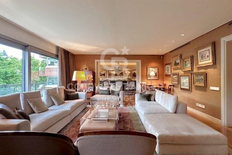 Wohnung zum Verkauf in Barcelona, Spanien 5 Schlafzimmer, 400 m2 Nr. 160131 - Foto 2