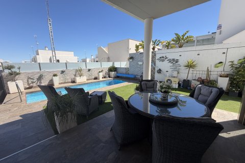 Villa pārdošanā Villamartin, Alicante, Spānijā 3 istabas, 115 m2 Nr. 188899 - attēls 30