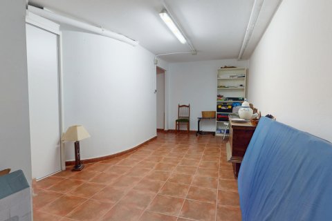 Villa till salu i Aguilas, Murcia, Spanien 5 sovrum, 474 kvm. Nr. 188726 - foto 23