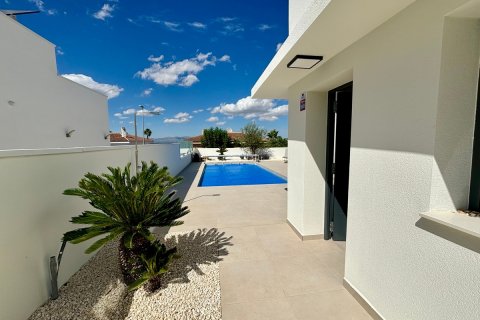 Villa till salu i Ciudad Quesada, Alicante, Spanien 3 sovrum, 120 kvm. Nr. 155459 - foto 5