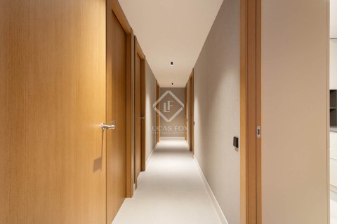 Dzīvoklis pārdošanā Barcelona, Spānijā 4 istabas, 175 m2 Nr. 150495 - attēls 23