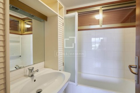 Villa for sale in Arenys de Mar, Barcelona, Spain 8 bedrooms, 965 sq.m. No. 150494 - photo 30