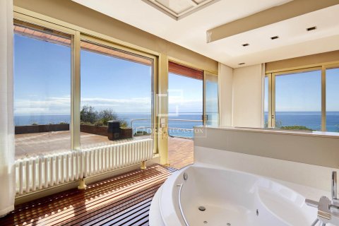 Villa for sale in Arenys de Mar, Barcelona, Spain 8 bedrooms, 965 sq.m. No. 150494 - photo 10