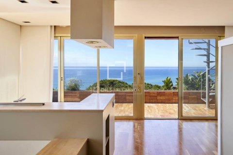Villa for sale in Arenys de Mar, Barcelona, Spain 8 bedrooms, 965 sq.m. No. 150494 - photo 9