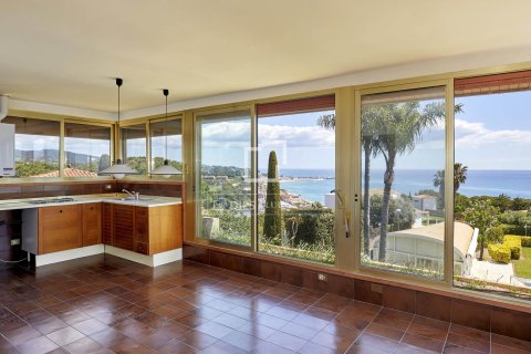 Villa for sale in Arenys de Mar, Barcelona, Spain 8 bedrooms, 965 sq.m. No. 150494 - photo 24