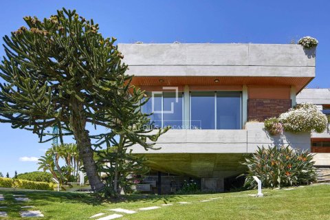 Villa for sale in Arenys de Mar, Barcelona, Spain 8 bedrooms, 965 sq.m. No. 150494 - photo 23