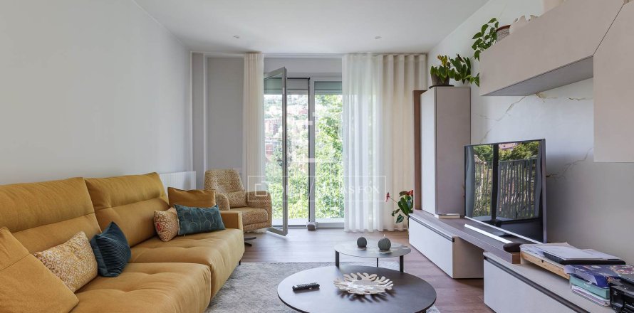 Lägenhet i Barcelona, Spanien 3 sovrum, 104 kvm. Nr. 150490