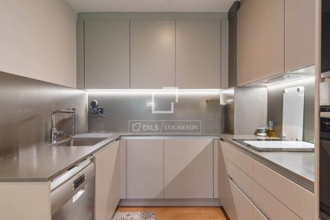 Lägenhet till salu i Barcelona, Spanien 3 sovrum, 104 kvm. Nr. 150490 - foto 6