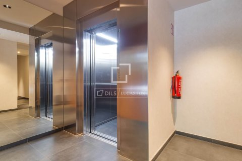 Lägenhet till salu i Barcelona, Spanien 3 sovrum, 104 kvm. Nr. 150490 - foto 24