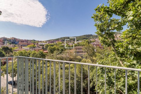 Lägenhet till salu i Barcelona, Spanien 3 sovrum, 104 kvm. Nr. 150490 - foto 5