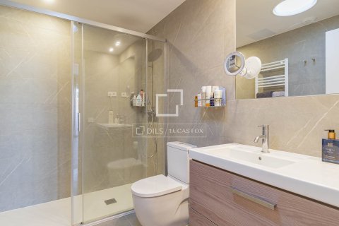 Lägenhet till salu i Barcelona, Spanien 3 sovrum, 104 kvm. Nr. 150490 - foto 14