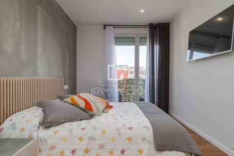 Lägenhet till salu i Barcelona, Spanien 3 sovrum, 104 kvm. Nr. 150490 - foto 10