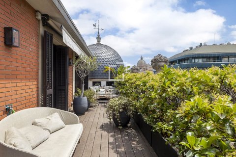 Penthouse w Barcelona, Hiszpania 3 sypialnie, 181 mkw. nr 150491 – zdjęcie 6