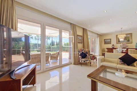 Villa for sale in Vilanova i la Geltru, Barcelona, Spain 5 bedrooms, 522 sq.m. No. 150493 - photo 19