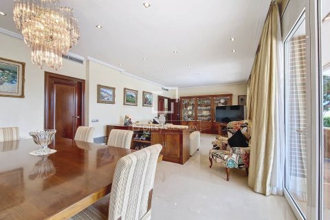 Villa for sale in Vilanova i la Geltru, Barcelona, Spain 5 bedrooms, 522 sq.m. No. 150493 - photo 22